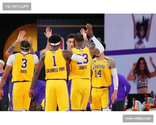 NBA战报:湖人131-99大胜爵士,戴维斯26+16+4 NBA战报:湖人131-99大胜爵士,戴维斯26+16+4