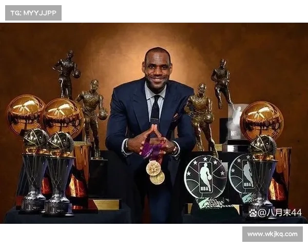“我不是得分手”!詹姆斯连续20个赛季场均得分25+ NBA历史第一 “我不是得分手”!詹姆斯连续20个赛季场均得分25+ NBA历史第一
